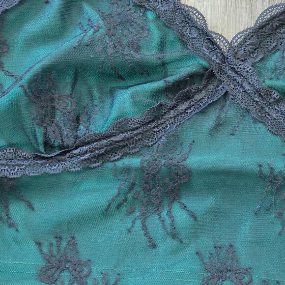 NWT Crop Tank Top, Size: XL - Picture 2 of 7